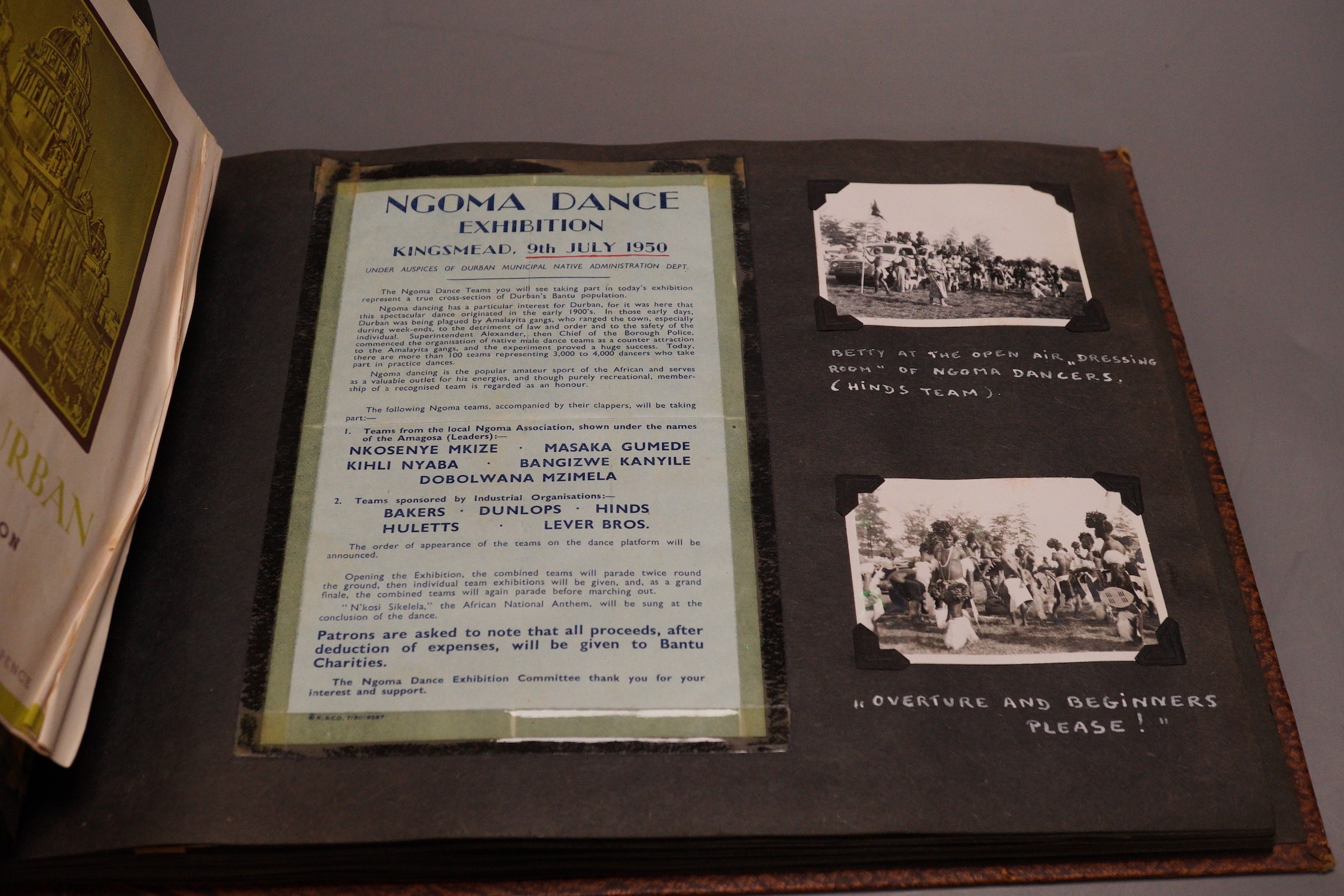 Raymond Agoult (1911-1992), opera and theatre archive, 9 albums